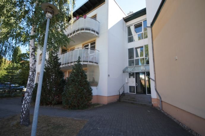 Wohnung zur Miete 520 € 3 Zimmer 86 m²<br/>Wohnfläche 3.<br/>Geschoss ab sofort<br/>Verfügbarkeit Cracauer Straße 65 Alt Cracau Magdeburg 39114