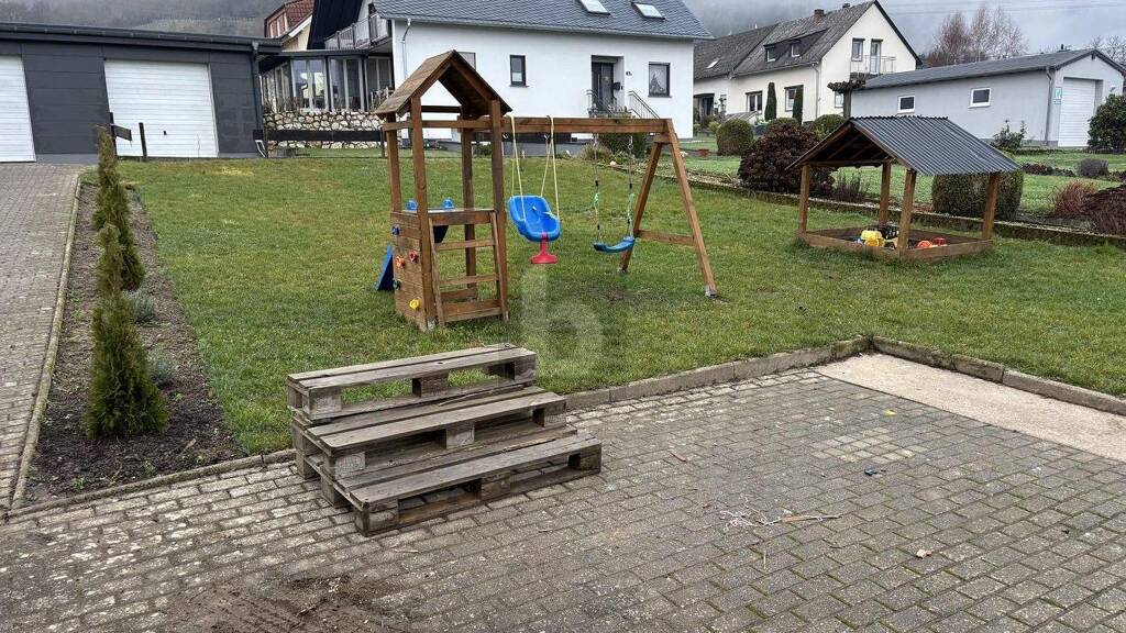 Einfamilienhaus zum Kauf 195.000 € 4 Zimmer 100 m² 717 m² Grundstück Osann-Monzel 54518