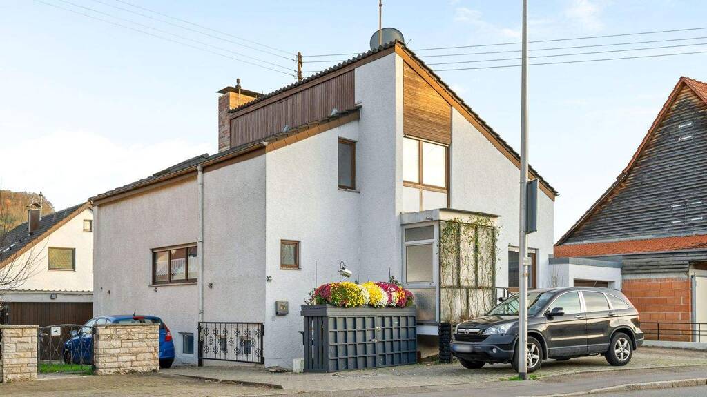 Mehrfamilienhaus zum Kauf 649.000 € 8 Zimmer 229,5 m² 486 m² Grundstück Höfen Winnenden 71364