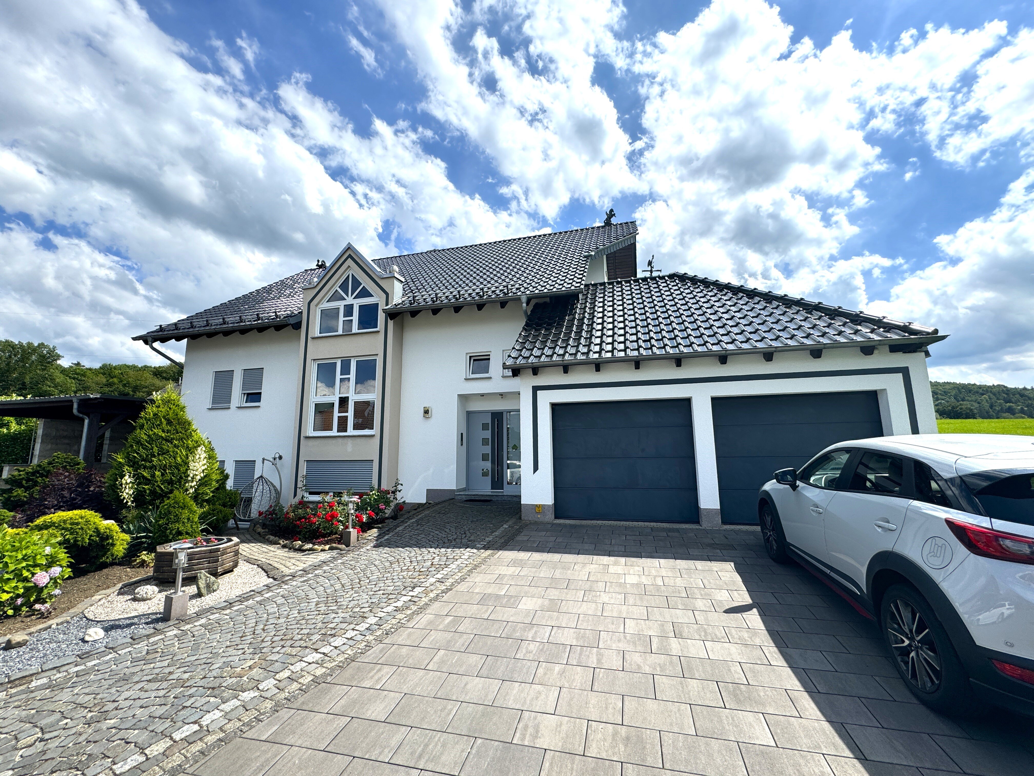 Mehrfamilienhaus zum Kauf 798.000 € 8 Zimmer 291 m²<br/>Wohnfläche 833 m²<br/>Grundstück Schlüchtern Schlüchtern 36381