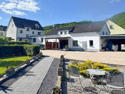 Mehrfamilienhaus zum Kauf 479.000 € 7 Zimmer 260 m² 1.414 m² Grundstück Roßbach 53547