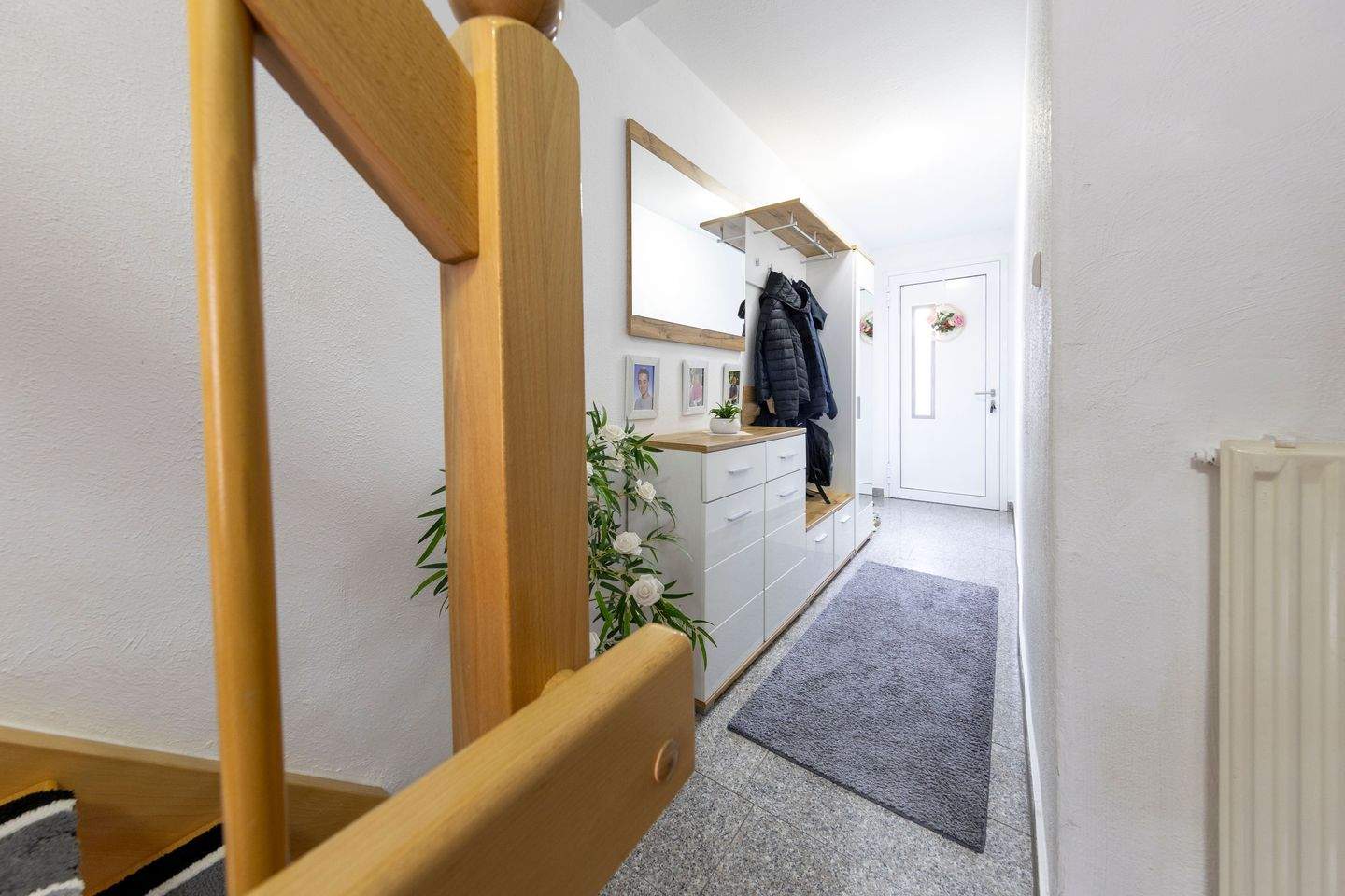 Immobilie in Bönnigheim - Gepflegtes Einfamilienhaus mit viel Platz für Ihre Familie - Bild 4