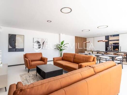 Haus zum Kauf 1.450.000 € 4 Zimmer 550 m² Vodice Vodice