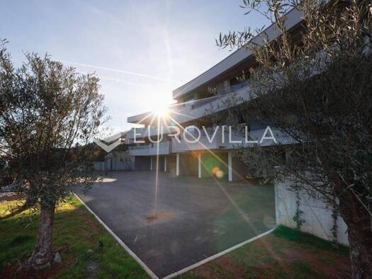 Wohnung zum Kauf 1.200.000 € 3 Zimmer 172 m² 1. Geschoss Lovran Lovran