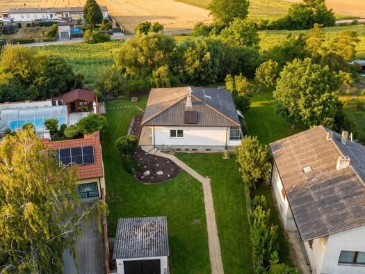Einfamilienhaus zum Kauf 299.000 € 5,5 Zimmer 125 m² 983 m² Grundstück Hauskirchen 2184