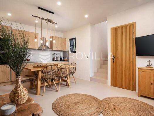 Haus zur Miete 2.500 € 2 Zimmer 85 m² Bale Bale
