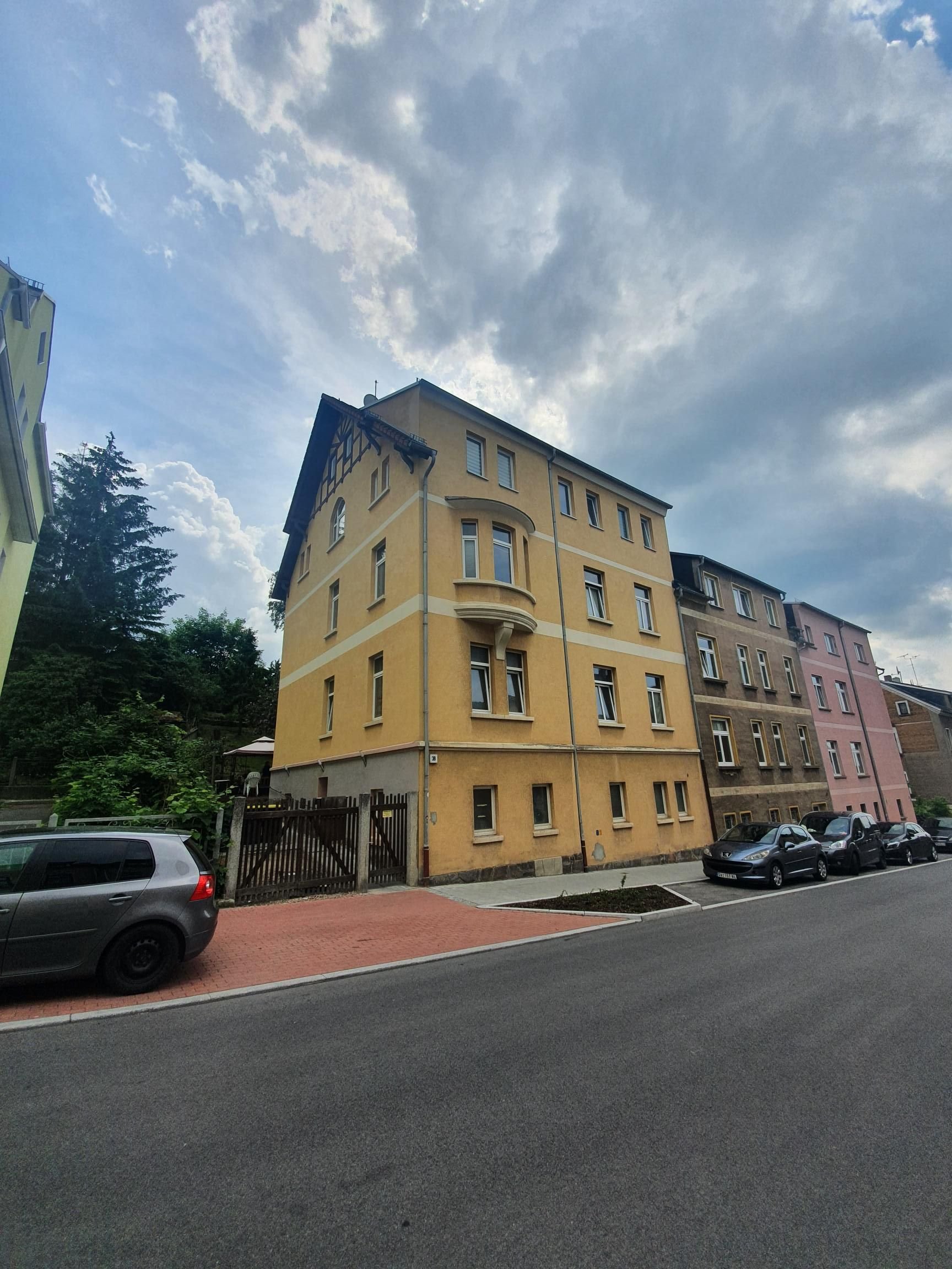 Wohnung zur Miete 300 € 2 Zimmer 50 m²<br/>Wohnfläche EG<br/>Geschoss 01.02.2025<br/>Verfügbarkeit Glauchauer Landstr. 38 Crimmitschau Crimmitschau 08451