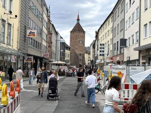 Laden zur Miete 1 Zimmer 600 m² Verkaufsfläche Lorenz Nürnberg 90402