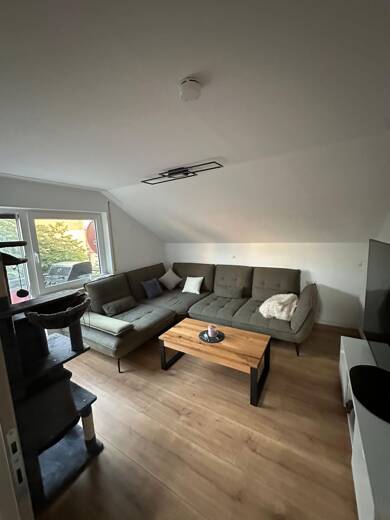 Wohnung zur Miete 880 € 2,5 Zimmer 67 m² Geschoss 2/2 frei ab 01.08.2025 Weiler zum Stein Leutenbach 71397