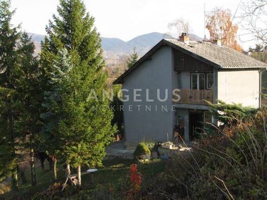 Einfamilienhaus zum Kauf 65.000 € 5 Zimmer 90 m² 2.215 m² Grundstück Jastrebarsko 10450