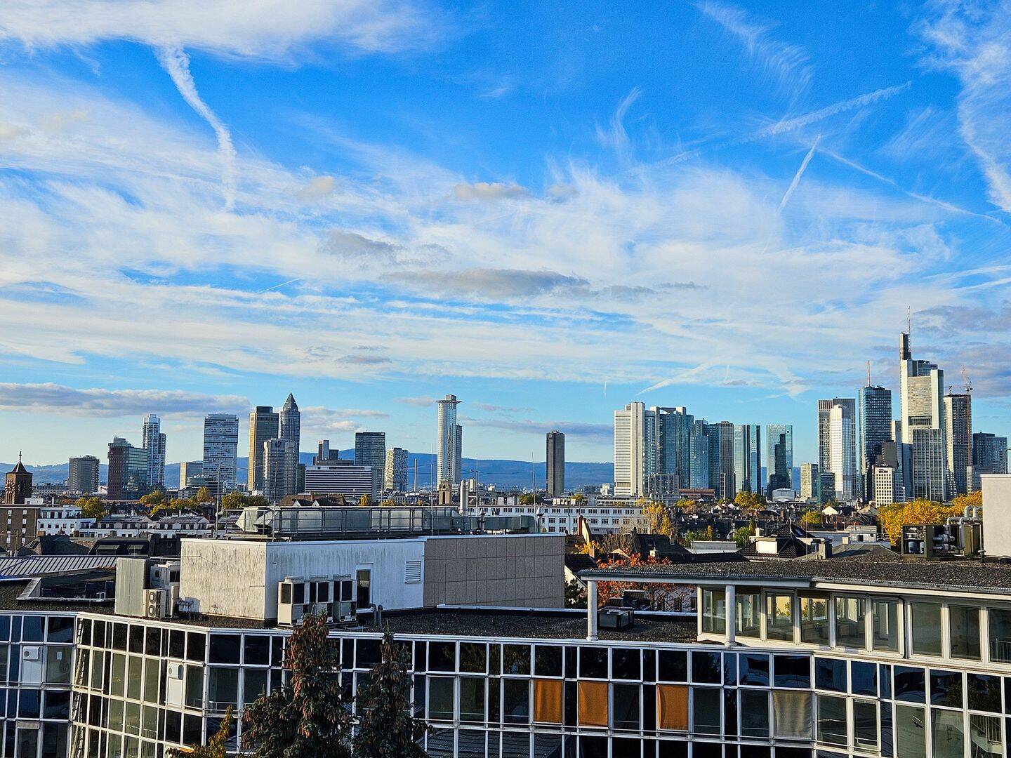 Skyline-Traum! 2-Zimmerwohnung mit atemberaubendem Skyline-Panoramablick in Sachsenhausen