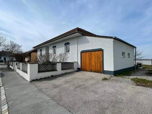 Einfamilienhaus zum Kauf - Erstbezug 329.000 € 5 Zimmer 143 m² 1.117 m² Grundstück Am Wiener Weg Scharndorf 2403