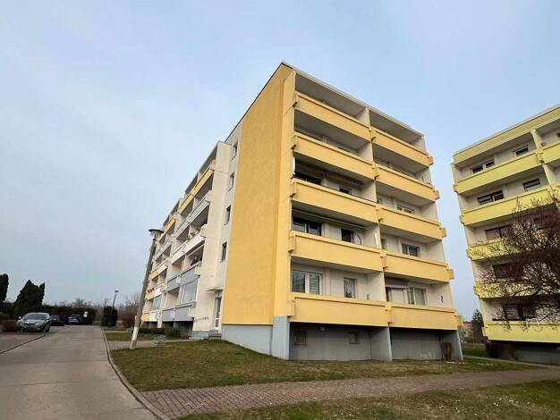 Studio zur Miete 200 € 1 Zimmer 35 m² 3. Geschoss frei ab 01.12.2025 Wanslebener Weg 21 Bahnhof Teutschenthal 06179