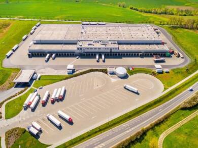 Lagerhalle zur Miete - Erstbezug 5 € 35.000 m² Lagerfläche teilbar ab 5.000 m² - Kaan Polch 56751