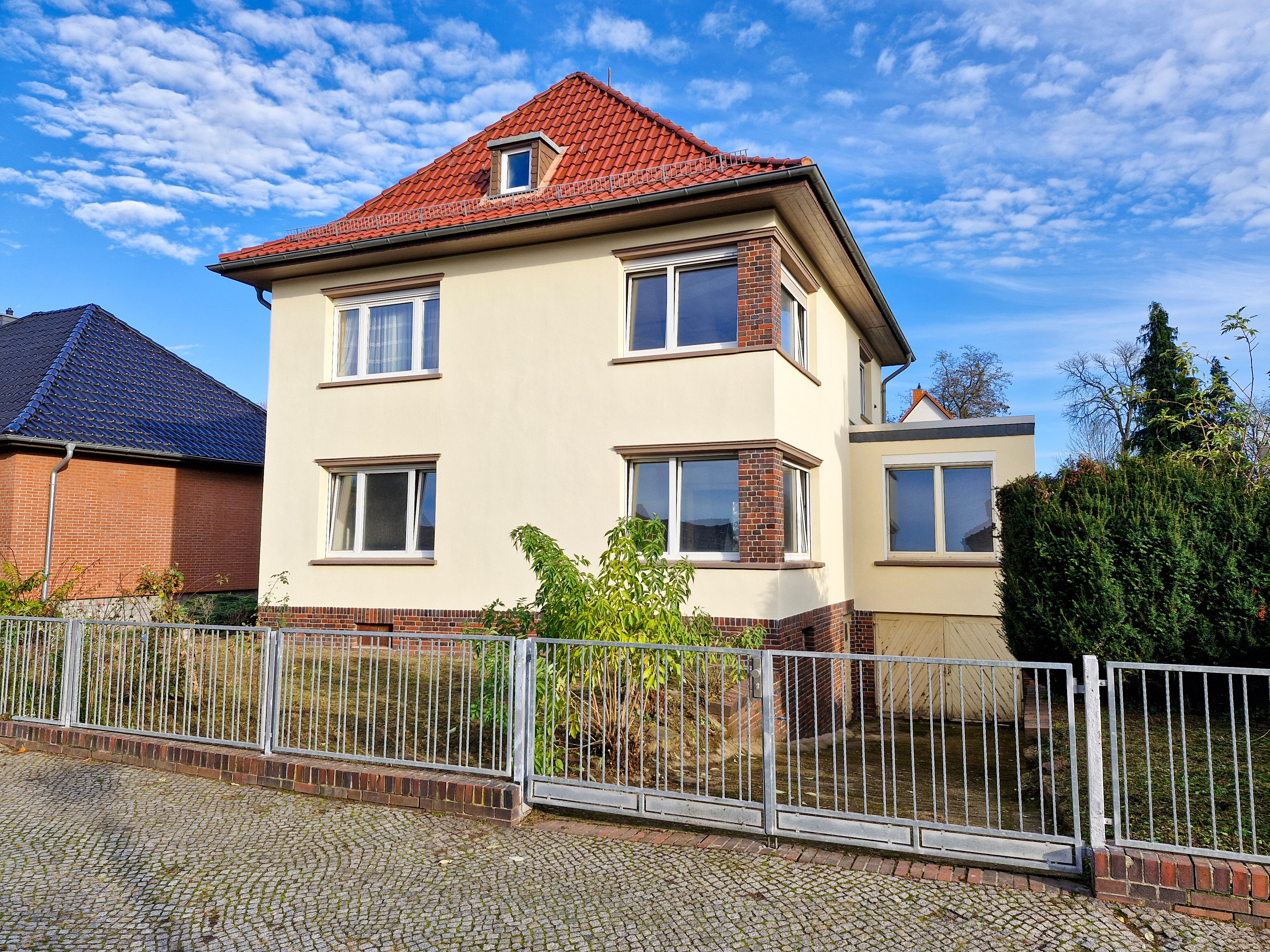 Haus zum Kauf 495.000 € 6 Zimmer 150 m²<br/>Wohnfläche 665 m²<br/>Grundstück ab sofort<br/>Verfügbarkeit Westernplan Magdeburg 39108