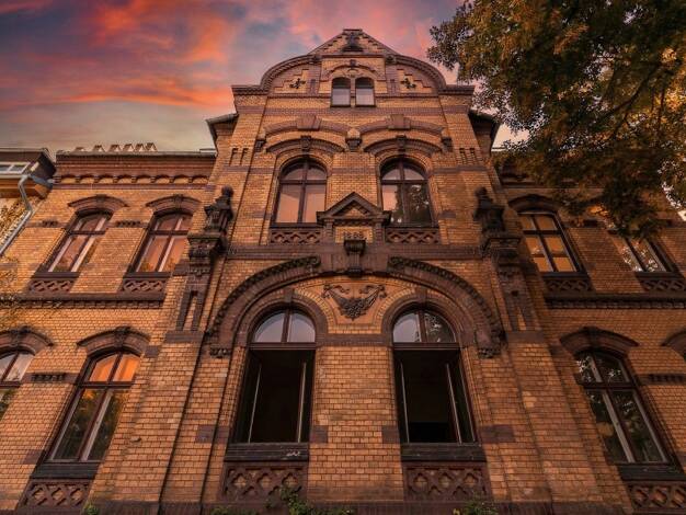 Villa zum Kauf provisionsfrei 396.000 € 12 Zimmer 745 m² 1.776 m² Grundstück frei ab sofort Sorauer Straße 39 Forst-Stadt Forst (Lausitz) 03149