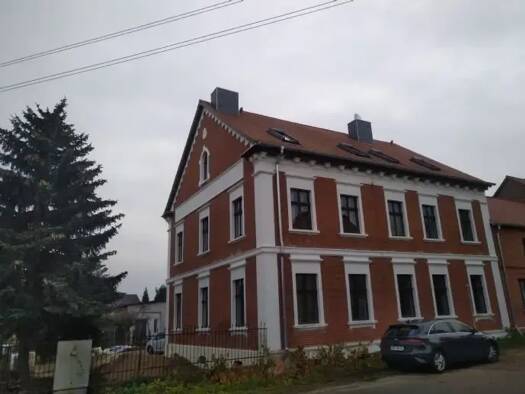 Wohnung zur Miete 730 € 5 Zimmer 112 m² Geschoss 1/3 frei ab 01.11.2026 Bahnhofstr. 8a Priorau Raguhn-Jeßnitz 06779