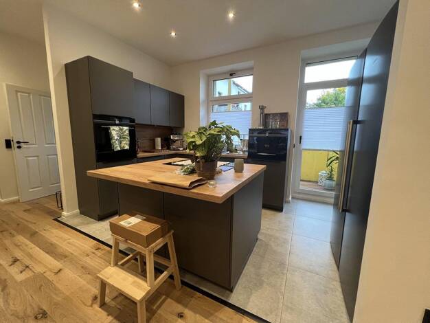 Wohnung zur Miete 1.149 € 4 Zimmer 96 m² 3. Geschoss frei ab 01.09.2026 Barbarossastraße 86 Kaßberg Kaßberg 09112