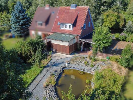 Doppelhaushälfte zum Kauf 189.000 € 5 Zimmer 108 m² 766 m² Grundstück Borssum/Hilmarsum Emden 26725