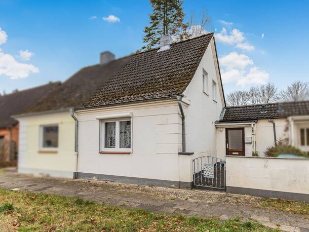 Doppelhaushälfte zum Kauf 224.500 € 3 Zimmer 83 m² 363 m² Grundstück Stör Neumünster 24539