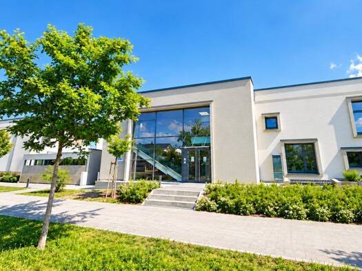 Wohnung zur Miete 889 € 4 Zimmer 85 m² Wiener Neustadt 2700