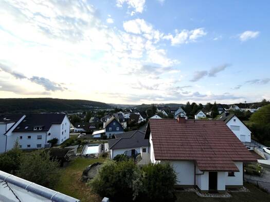 Terrassenwohnung zur Miete 900 € 3 Zimmer 95 m² Geschoss 1/1 frei ab 01.09.2026 Am Mühlenseifen Weidenau Siegen 57076