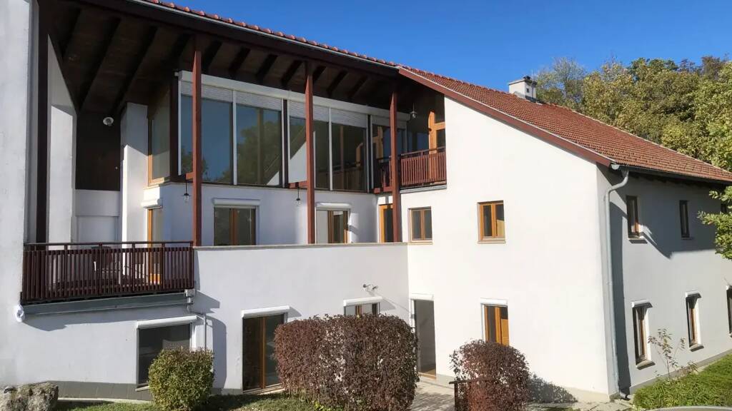 Haus zum Kauf 850.000 € 6 Zimmer 210 m² 1.592 m² Grundstück frei ab sofort Breitenbrunn am Neusiedler See 7091