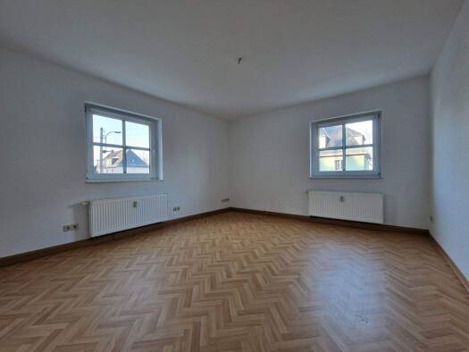 Wohnung zur Miete 305 € 2 Zimmer 54 m² 1. Geschoss frei ab sofort Im Buschgarten 3 Augustusburg 09573