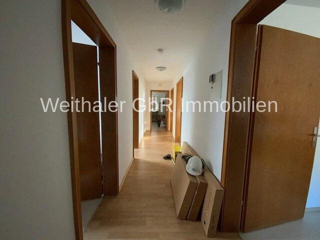 Wohnung zur Miete 625 € 3 Zimmer 77 m²<br/>Wohnfläche 2.<br/>Geschoss 01.02.2025<br/>Verfügbarkeit Alteglofsheim 93087