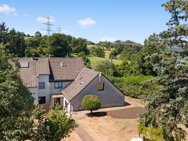 Doppelhaushälfte zum Kauf 375.000 € 5 Zimmer 141 m² 1.053 m² Grundstück Mitte Velbert 42549