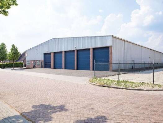 Lagerhalle zum Kauf 3.400 m² Lagerfläche - Frankfurt am Main 60313