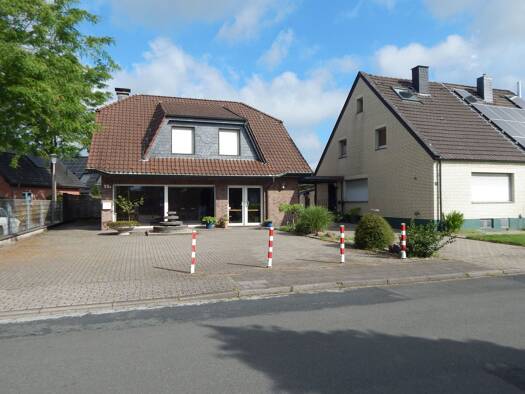 Einfamilienhaus zum Kauf 575.000 € 9 Zimmer 253 m² 895 m² Grundstück frei ab sofort Niersenbruch Kamp-Lintfort 47475