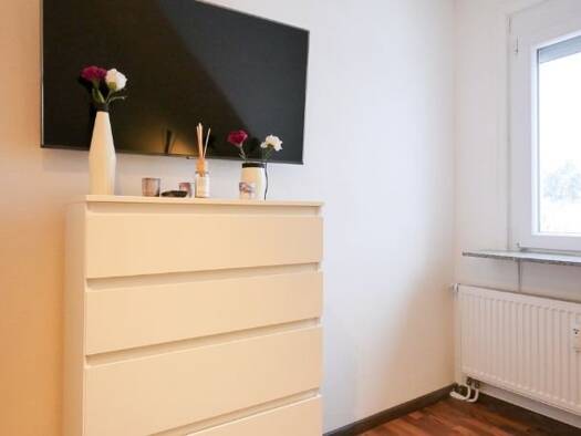 Wohnung zur Miete Wohnen auf Zeit 1.290 € 2 Zimmer 60 m² frei ab sofort Hauffstraße Weststadt Reutlingen 72762