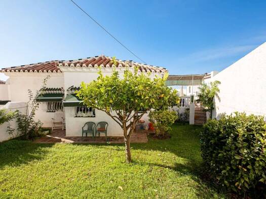 Villa zum Kauf 499.000 € 5 Zimmer 221 m² 102 m² Grundstück Nerja 29780