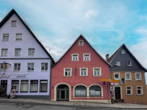 Gewerbeobjekt zum Kauf als Kapitalanlage geeignet 349.000 € 7 Zimmer 200 m² 334,1 m² Grundstück Hollfeld 96142