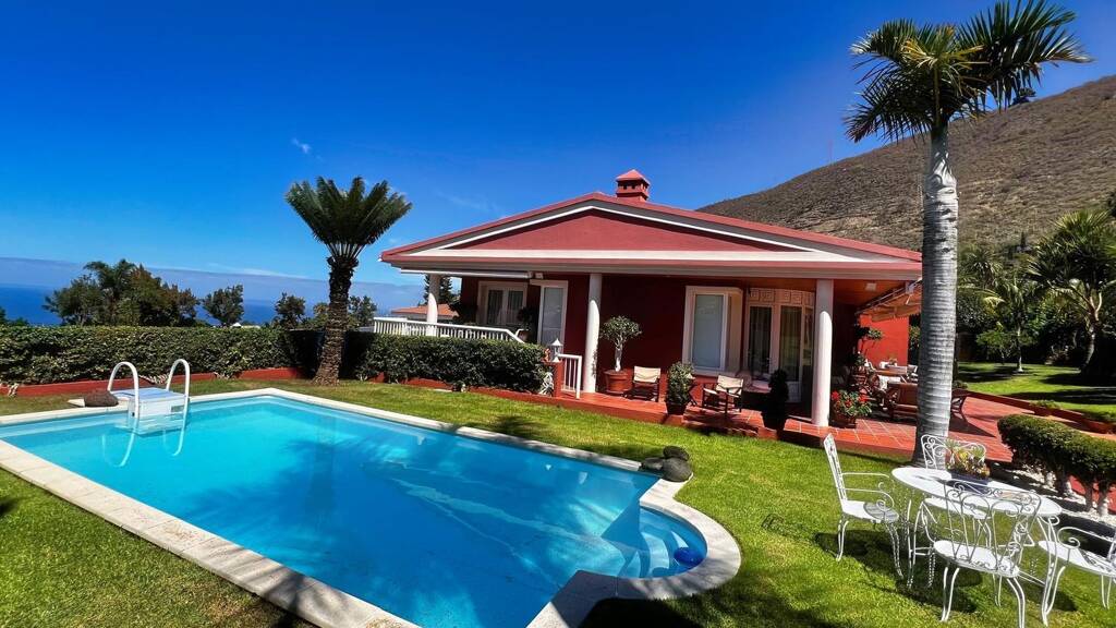 Villa zum Kauf provisionsfrei 1.320.000 € 8 Zimmer 183 m² 1.893 m² Grundstück La Orotava 38311