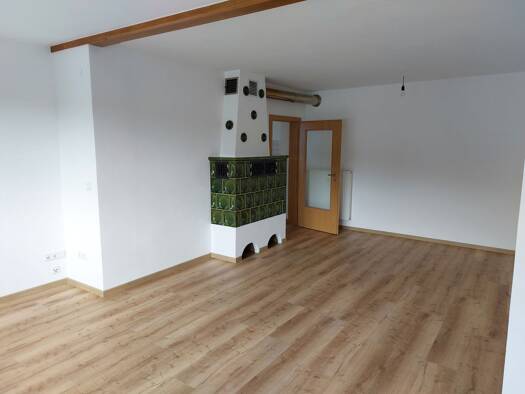 Wohnung zur Miete 550 € 2,5 Zimmer 83 m² Geschoss EG/2 frei ab sofort Parsberg 92331