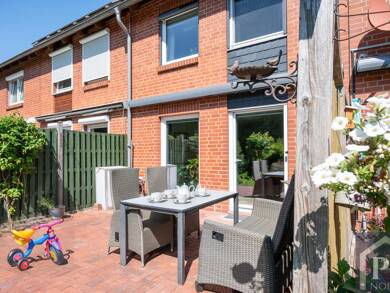 Reihenmittelhaus zum Kauf provisionsfrei 445.500 € 4 Zimmer 111,2 m² 216 m² Grundstück Kiel 24145