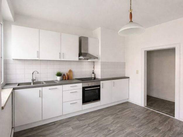 Wohnung zur Miete 336 € 2 Zimmer 61 m² 1. Geschoss Pestalozzistraße 41 Westend Plauen 08523