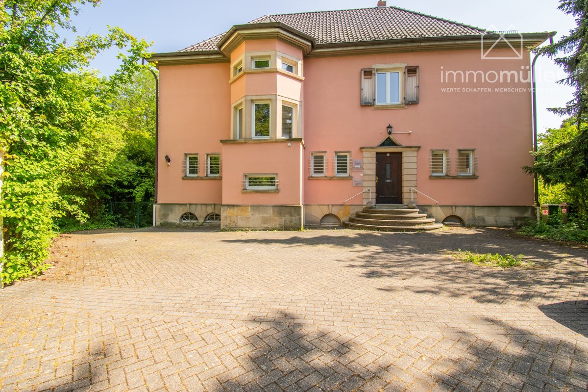 Villa zum Kauf 520.000 € 12 Zimmer 420 m²<br/>Wohnfläche 1.846 m²<br/>Grundstück Eisenberg Eisenberg 67304