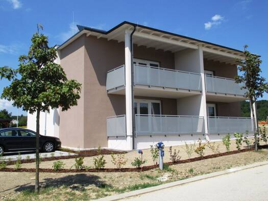 Wohnung zur Miete 584 € 2 Zimmer 61,7 m² 1. Geschoss Sonnenweg 16 Ritzing 7323