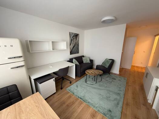 Studio zur Miete 1.200 € 1,5 Zimmer 37 m² Geschoss 8/12 frei ab 01.07.2026 Stresemannallee 63 Sachsenhausen Frankfurt am Main 60596