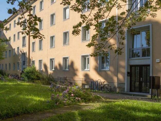 Wohnung zur Miete 586 € 2 Zimmer 55,9 m² frei ab 07.11.2026 Bayreuther Straße 15 Südvorstadt-West Dresden 01187