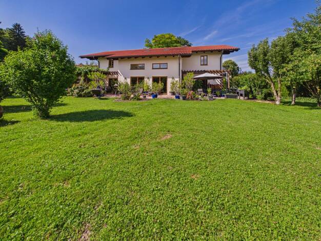 Villa zum Kauf 2.650.000 € 12 Zimmer 467 m² 2.100 m² Grundstück Bachham Prien am Chiemsee 83209