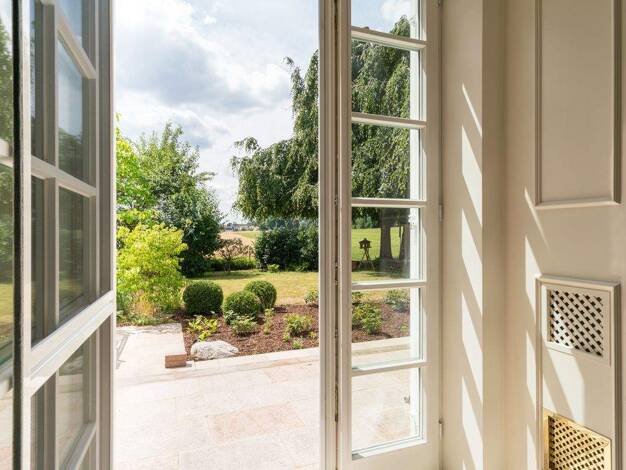 Villa zum Kauf 2.600.000 € 4 Zimmer 320 m² 922 m² Grundstück Stadtbergen 86391