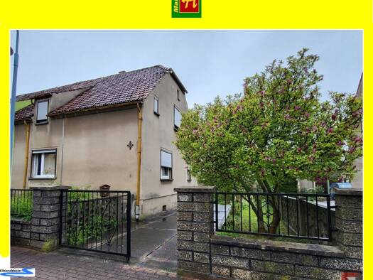 Doppelhaushälfte zum Kauf 119.000 € 6 Zimmer 103 m² 400 m² Grundstück Glaubitz Glaubitz 01612