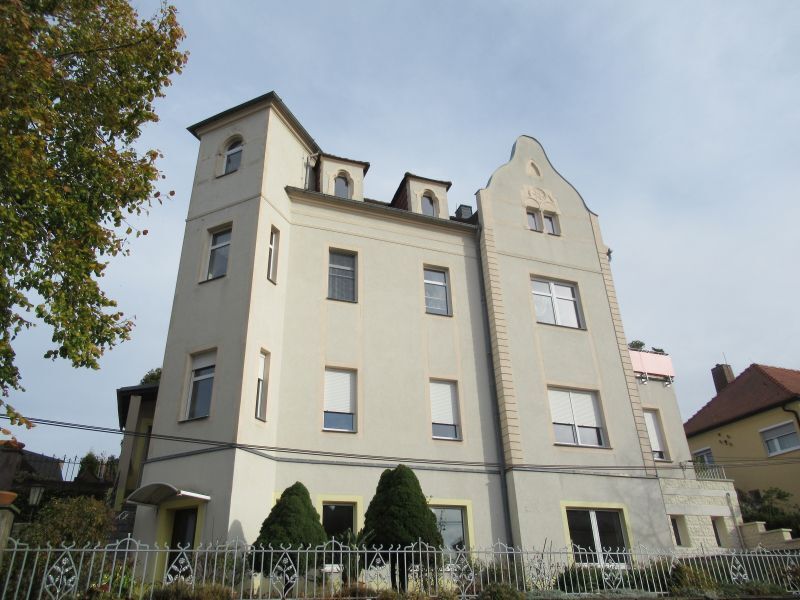 Mehrfamilienhaus zum Kauf 299.000 € 12 Zimmer 285 m²<br/>Wohnfläche 970 m²<br/>Grundstück Meißen Meissen 01662