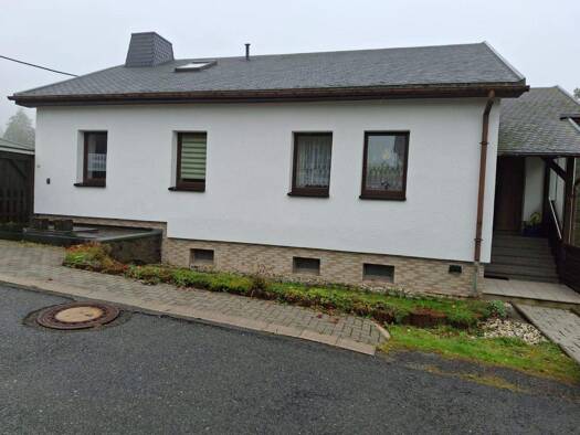 Einfamilienhaus zum Kauf 195.000 € 6 Zimmer 140 m² 3.137 m² Grundstück Beerheide Auerbach OT Beerheide 08209