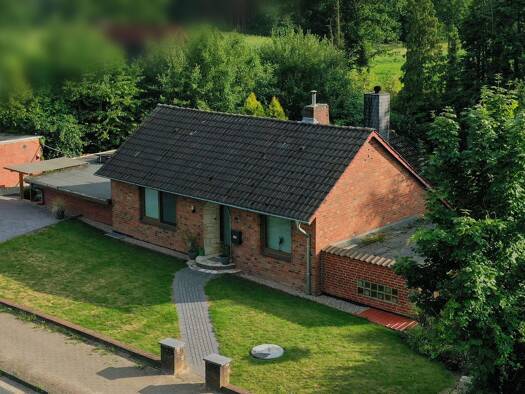 Einfamilienhaus zum Kauf 420.000 € 6 Zimmer 161 m² 1.595 m² Grundstück frei ab sofort Neetze 21398