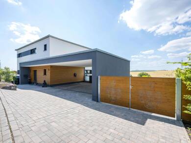 Villa zum Kauf 1.800.000 € 6 Zimmer 253 m² 3.428 m² Grundstück Lonnig 56295